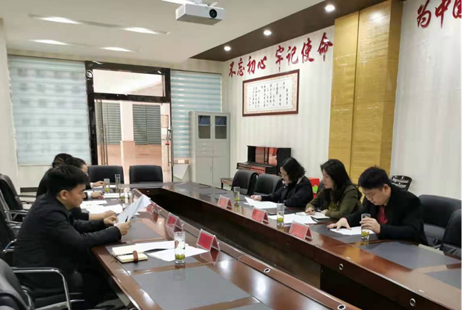 铜仁广播电视大学喻莉校长一行三人到石阡、印江工作站开展调研