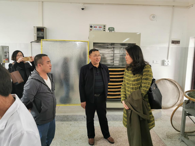 铜仁广播电视大学喻莉校长一行三人到石阡、印江工作站开展调研