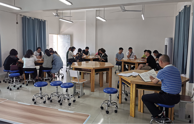 铜仁广播电视大学管理教师会暨业务培训顺利开展