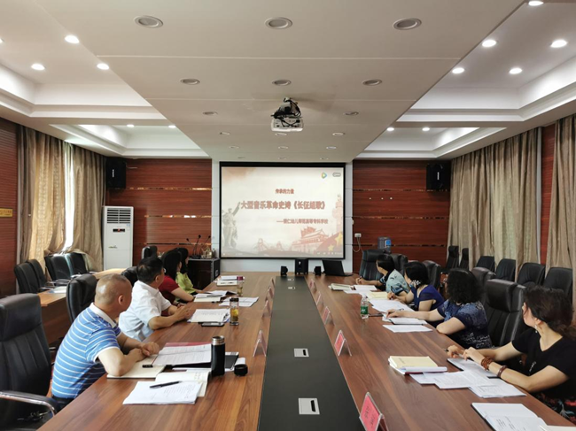 学以致用  知行合一