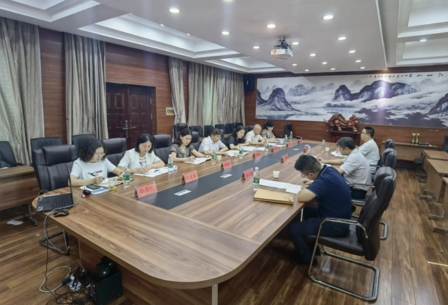 贵州开放大学党委书记王爱华赴铜仁电大开展调研