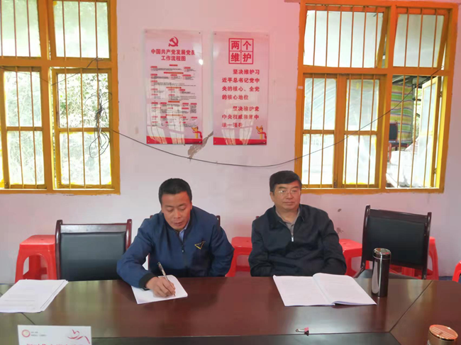 铜仁广播电视大学党委书记陈荣强到基层开展党史学习教育专题宣讲和疫情防控慰问工作