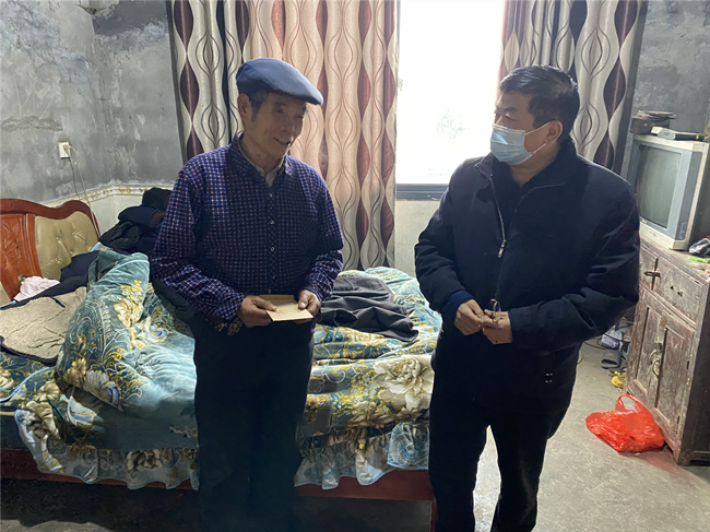 铜仁广播电视大学开展春节走访慰问活动