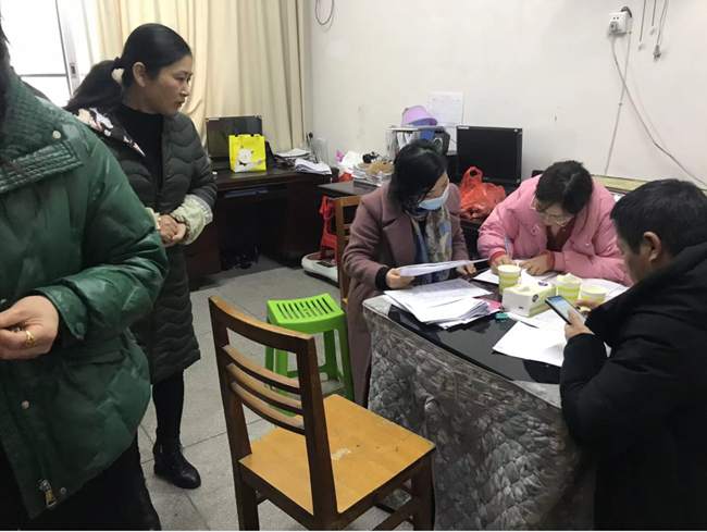 创新工作方法 “上门服务”为群众办实事