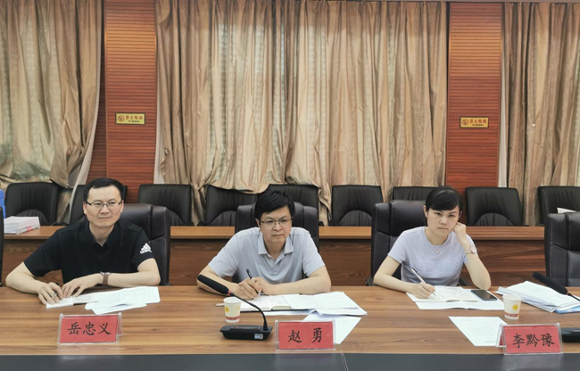 赵勇一行到铜仁督导办学体系评估