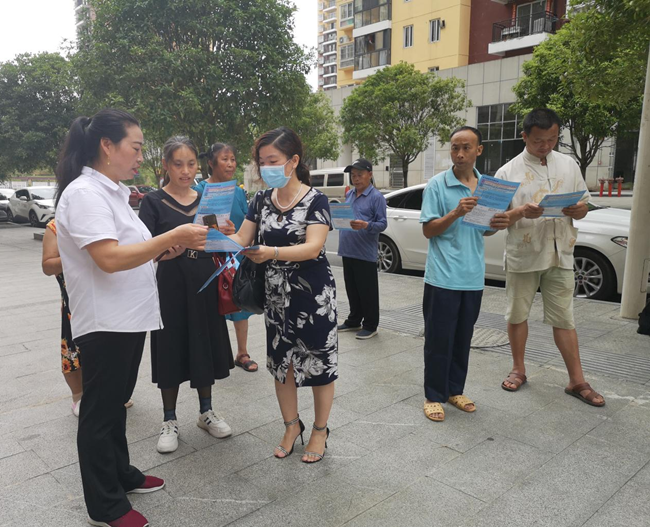 创新思路谋发展  深入社区抓宣传