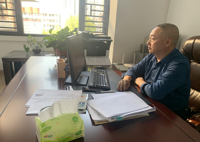 直播公开课：提高法治意识 推动依法执教