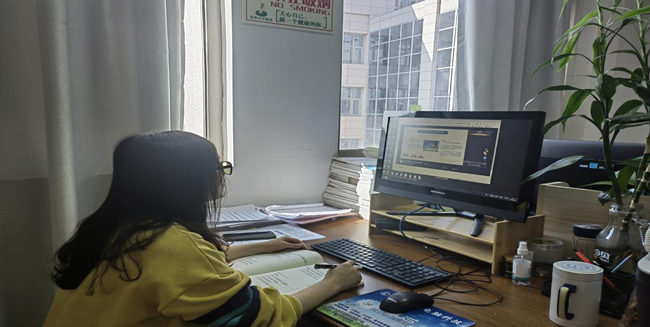 直播公开课：提高法治意识 推动依法执教