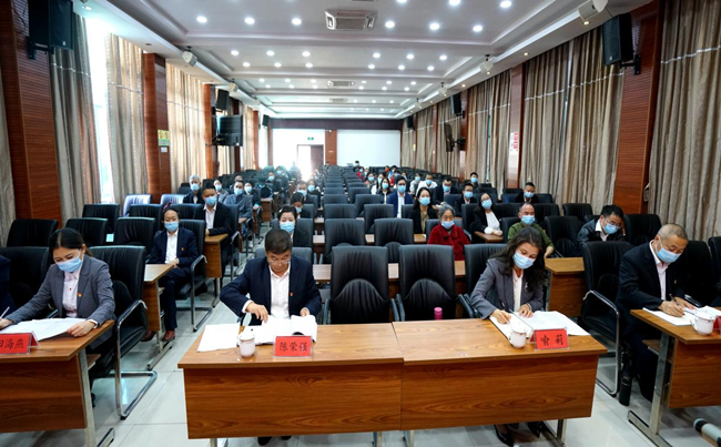 罗雁冰到铜仁广播电视大学宣讲党的二十大精神