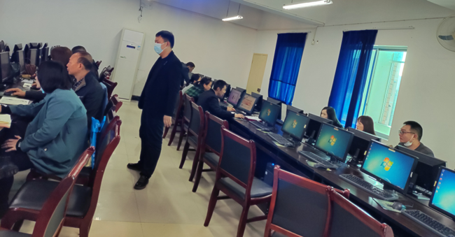 强化业务指导  助力办学评估