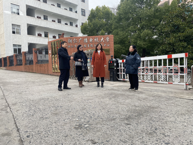 党委书记陈荣强带队开展校园安全和文明城市创建工作检查