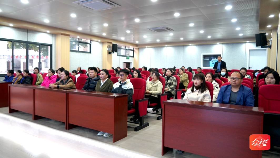 贵州铜仁：开展教育教学技能比赛 书写成教社教“六个美”