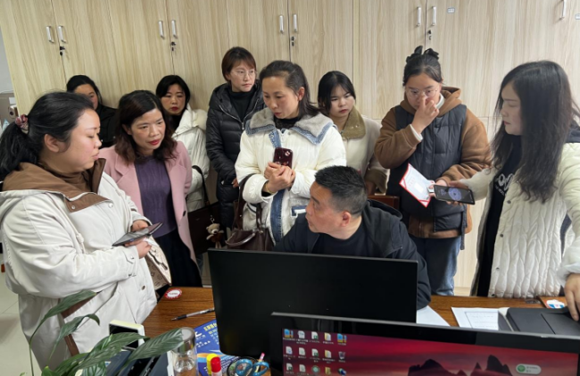 凝心聚力谋发展  齐心协力促招生