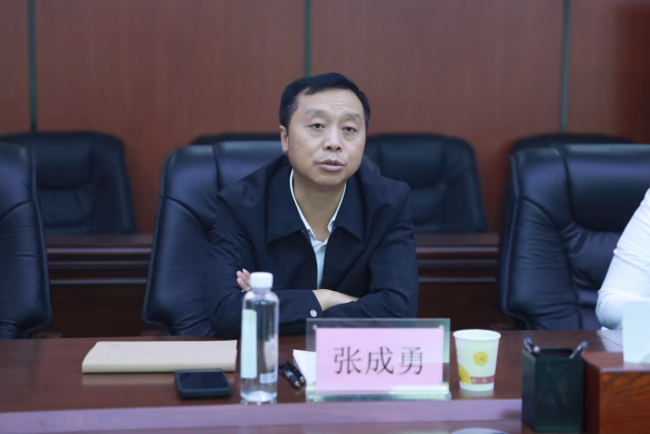 铜仁开放大学张成勇校长一行赴贵州开放大学作汇报交流