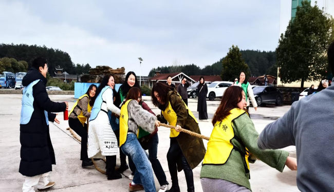 致敬女性力量，共筑美好未来