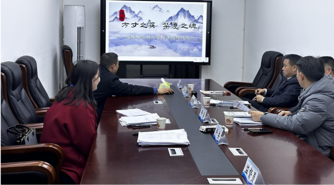 严把意识形态关  筑牢育人主阵地