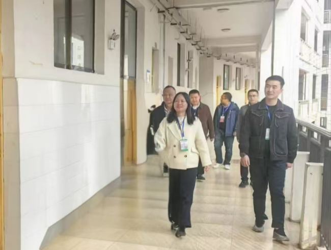 以巡促考   以严护航